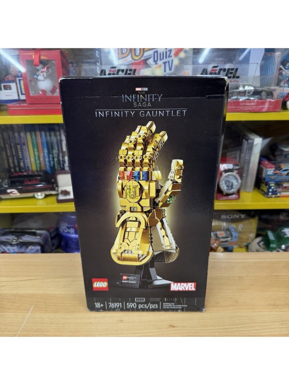 LEGO 76191 - Marvel: Infinity Gauntlet - New, Mad Damaged Box New Open Box